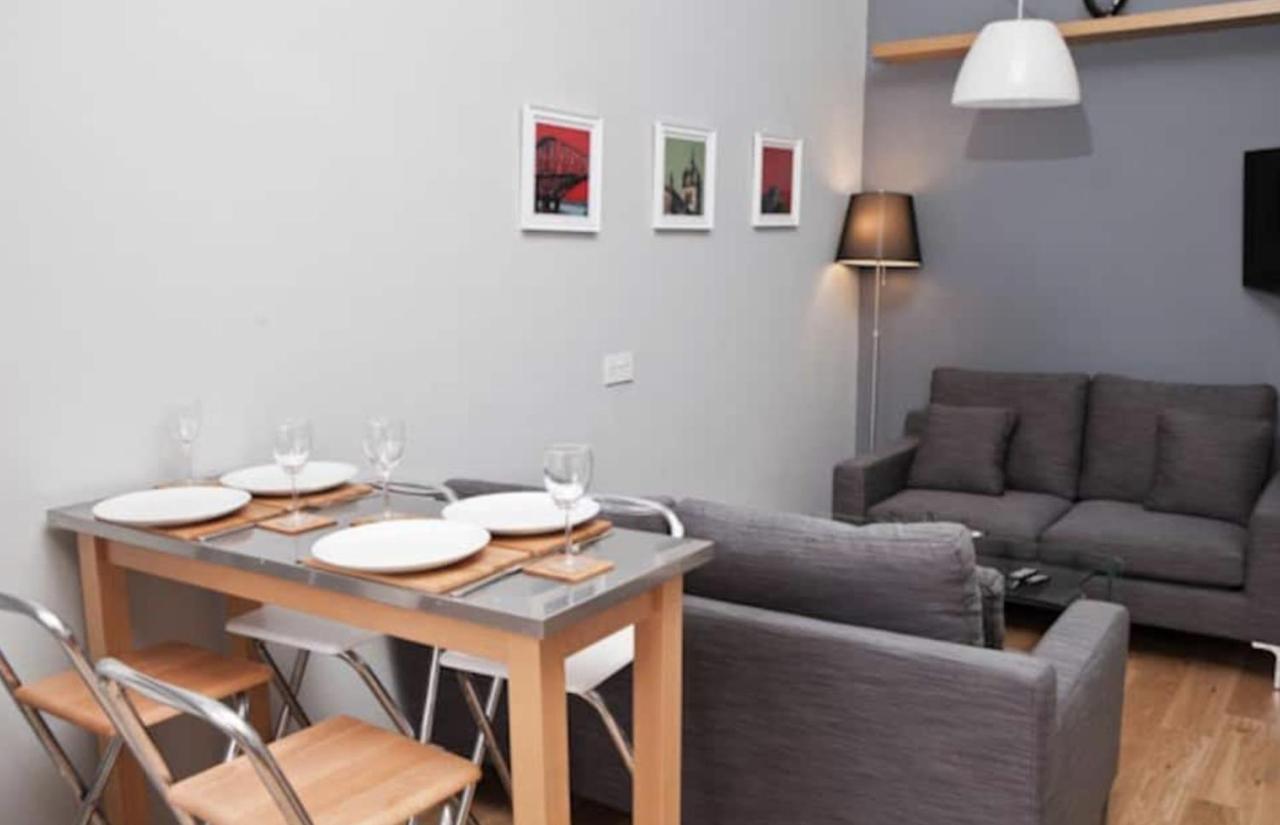 Royal Mile Apartment Edimburgo Exterior foto